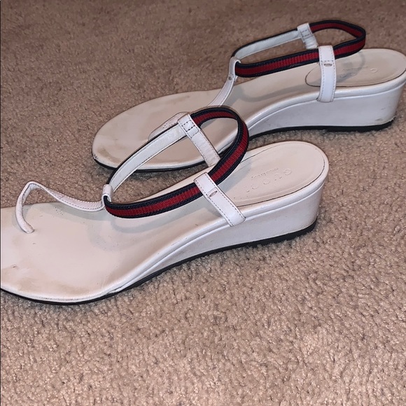AUTHENTIC Gucci 2” sandal - Picture 5 of 6